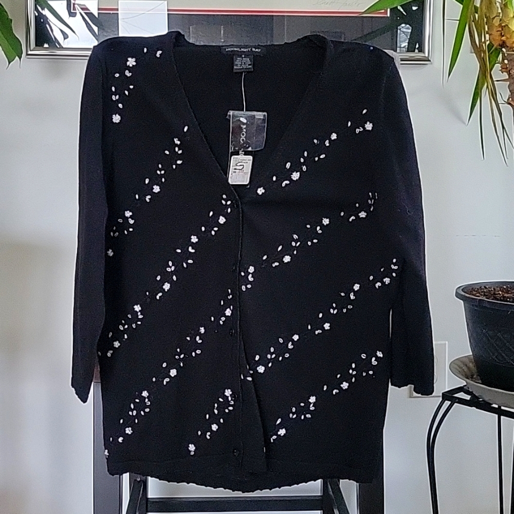 Moonlight Bay NWT Sweater Black Small